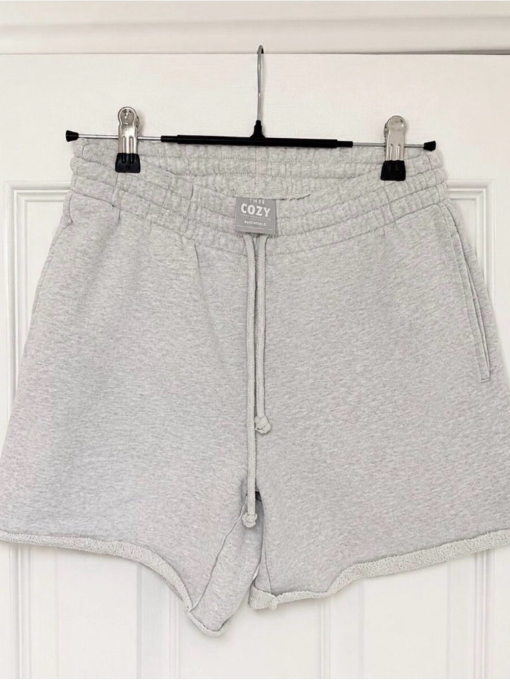 Aritzia Tna COZY drawstring fleece shorts